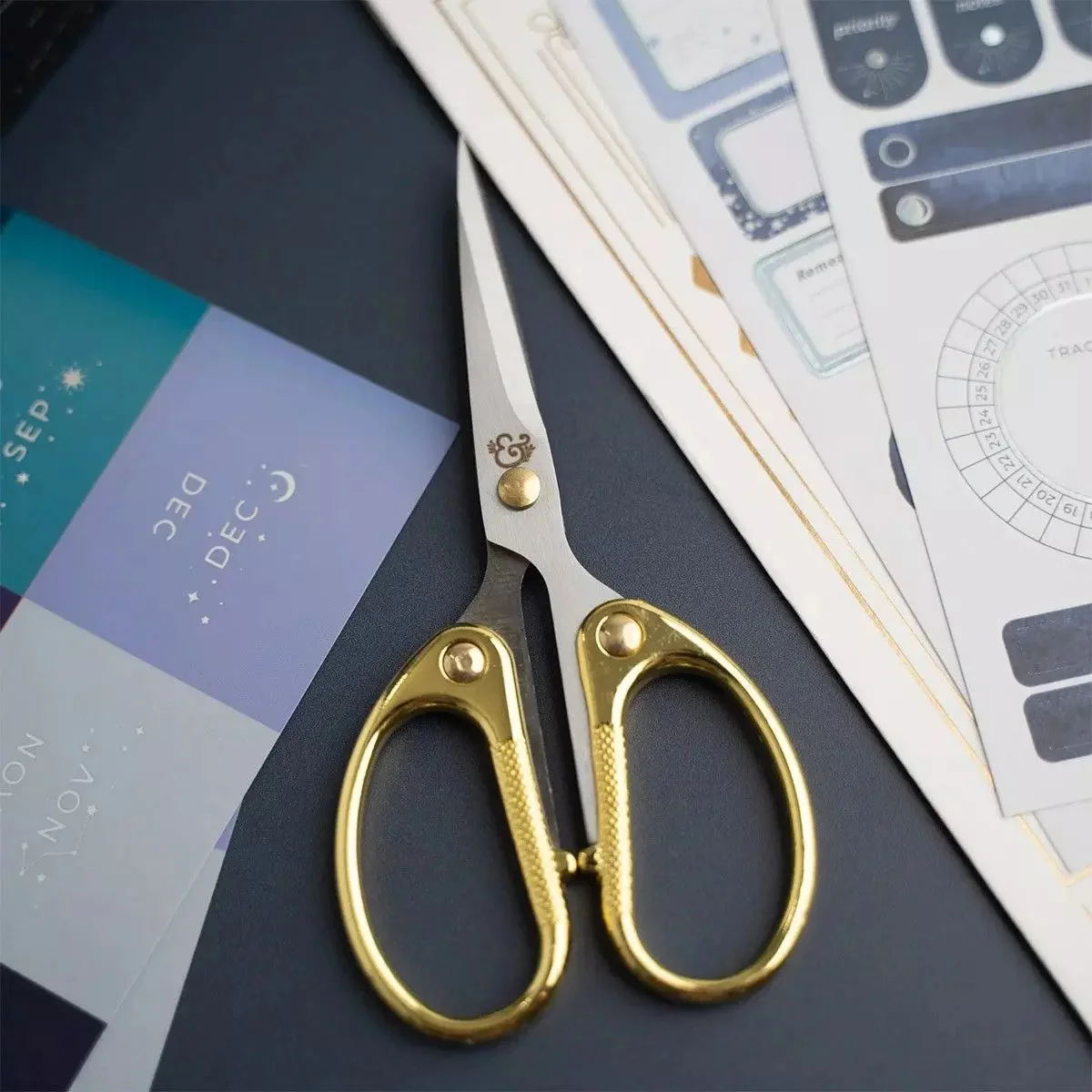 Archer & Olive - Gold-Handled Stationery Scissors - Afbeelding 3